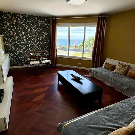 Апартаменты La Cueva De La Torre Ла-Корунья